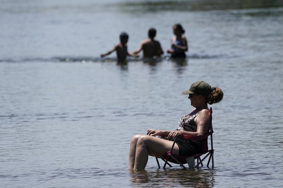 EUROPA sufre de un CALOR implacable y mortal; prevén se batan RÉCORDS de temperatura