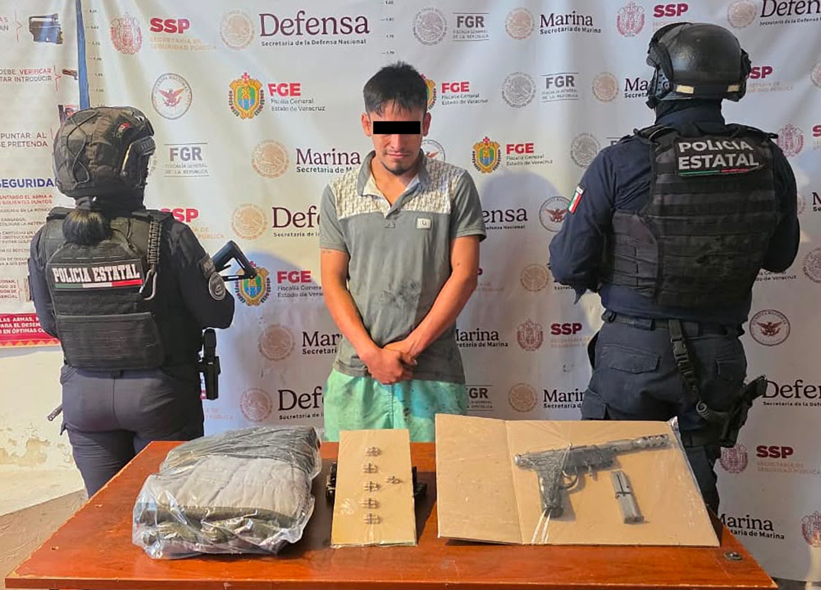 En operativos rescatan a dos personas y detienen a 27