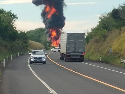 Explota pipa en Vega de Alatorre