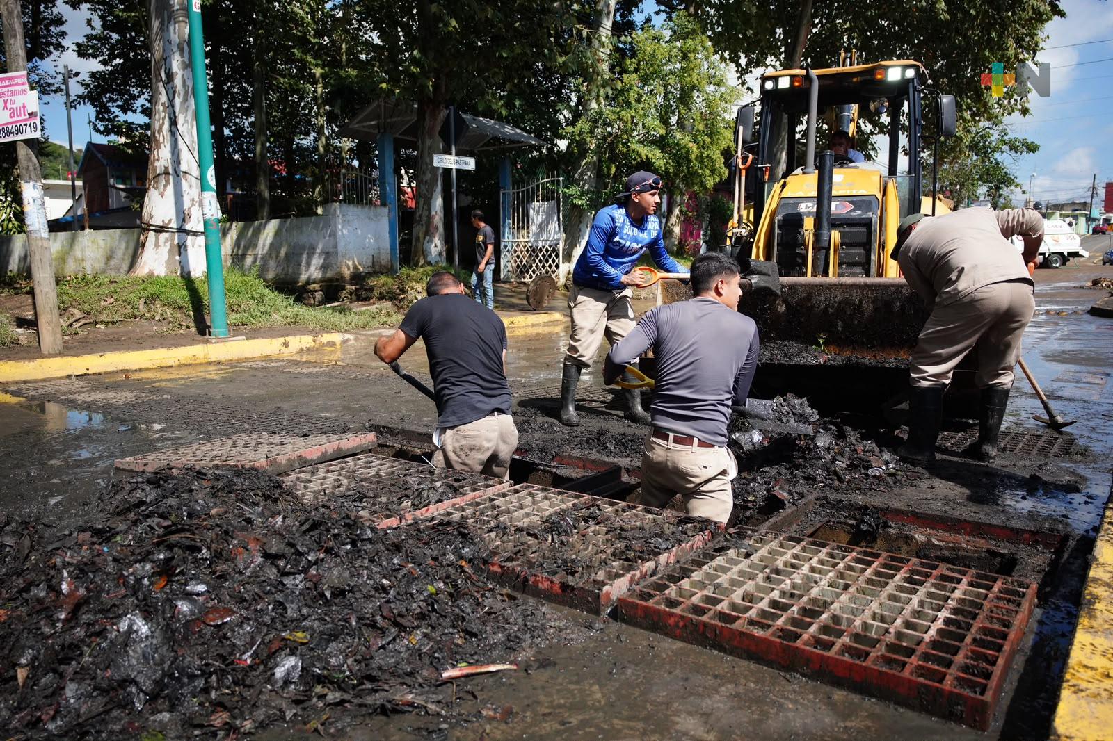 Autoridades llevan a cabo acciones de limpieza en colonias afectadas por lluvias