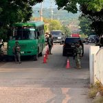 Reportan ataque a balazos a autobús con estudiantes en Escuinapa, Sinaloa; chofer resulta herido